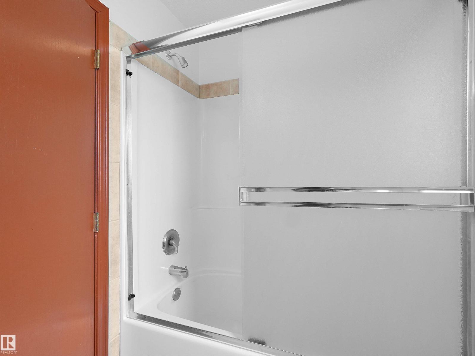 2832 36B AV NW - Image 34