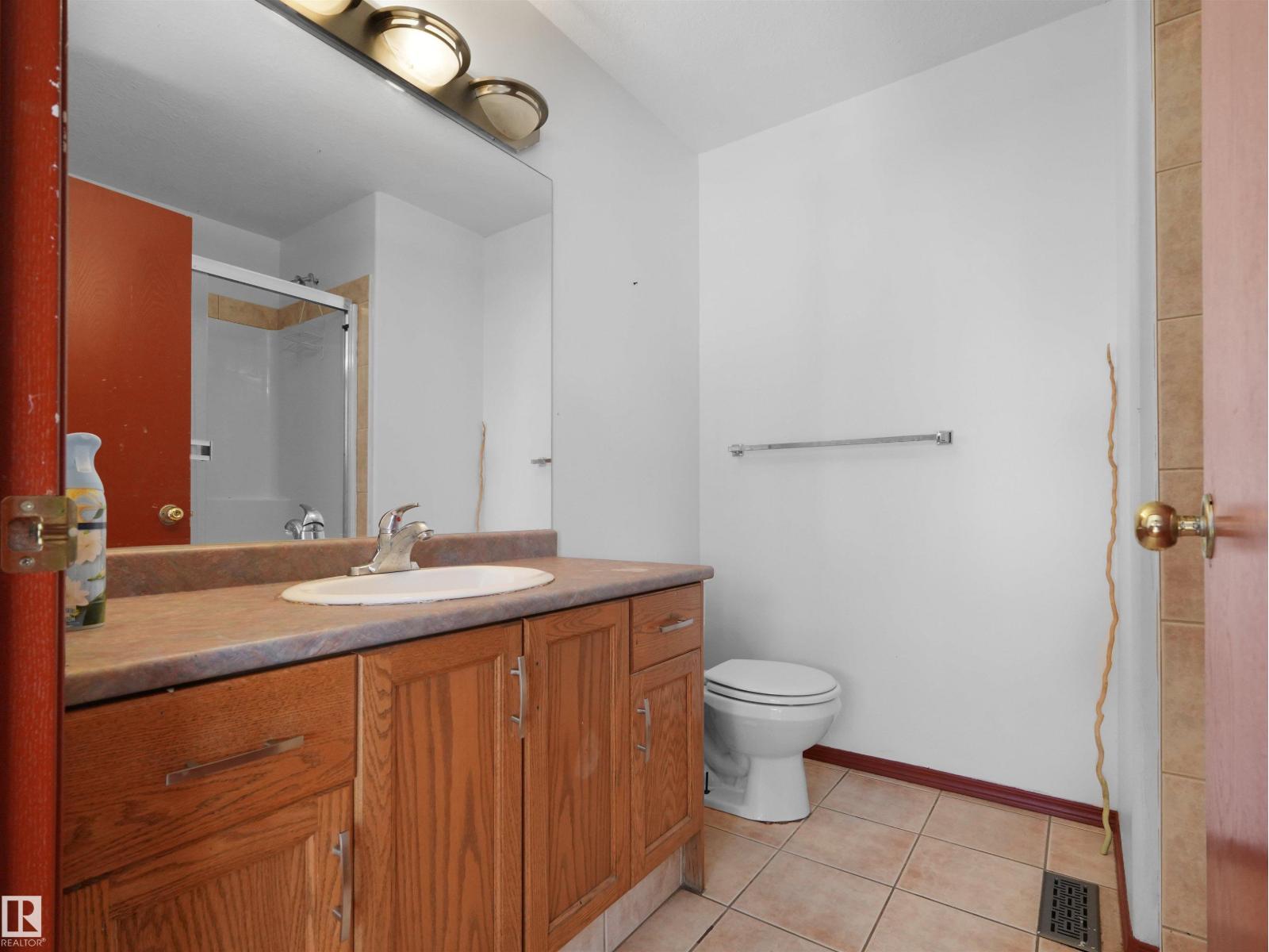 2832 36B AV NW - 40