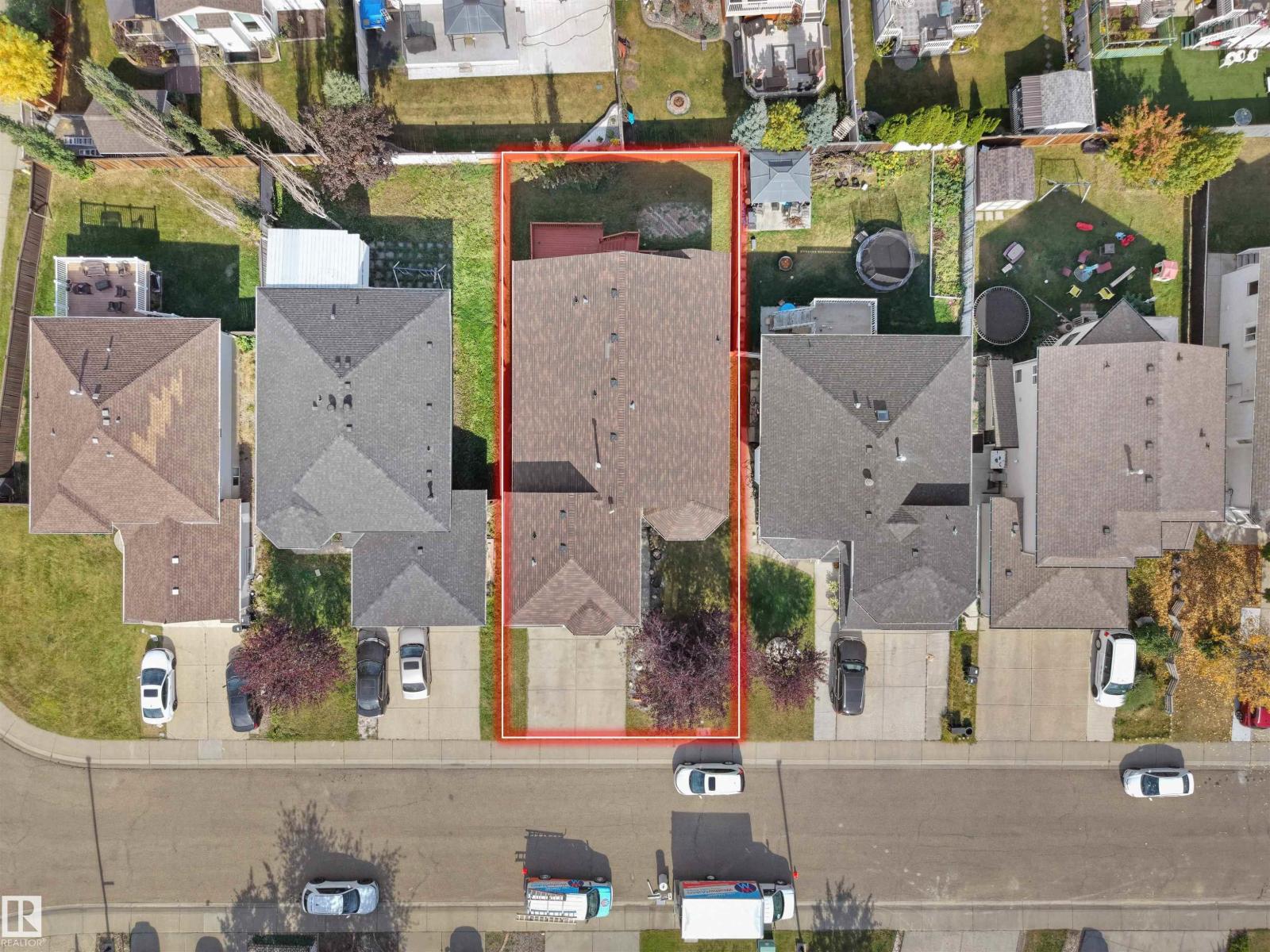 2832 36B AV NW - 66