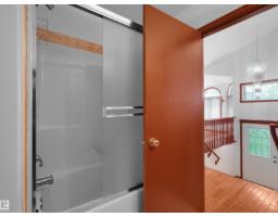 2832 36b Av Nw, Edmonton, AB T6T1N4 Photo 41