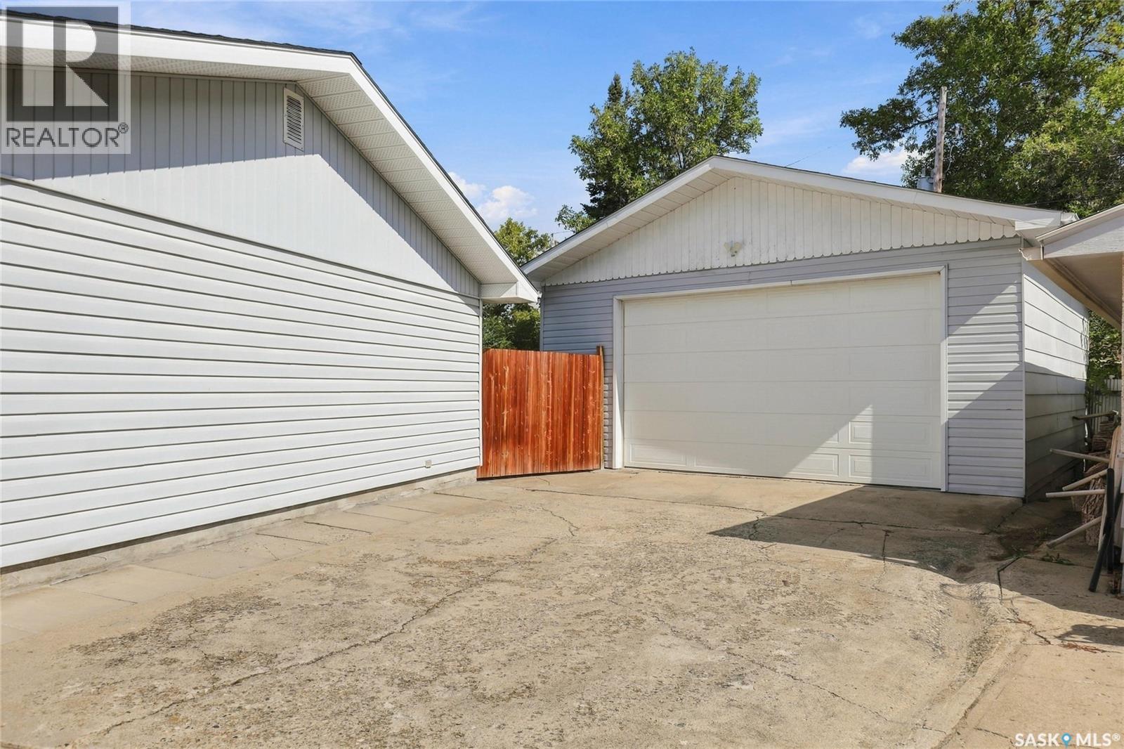 19 Sampson PLACE - 3