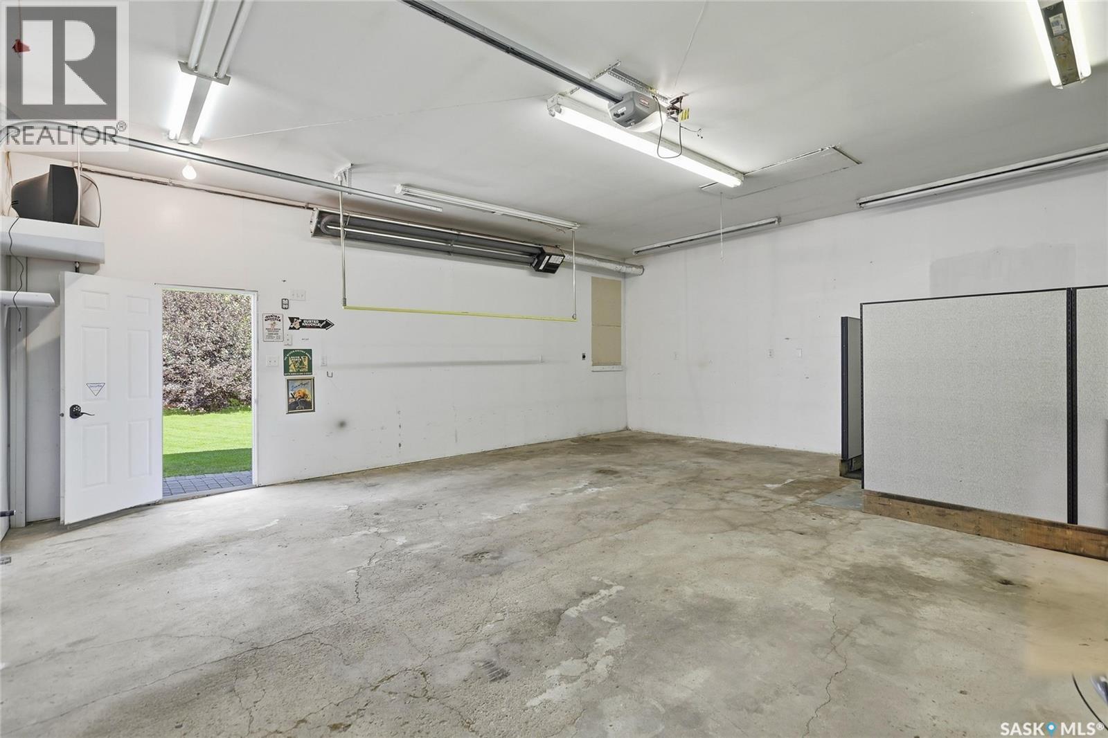 19 Sampson PLACE - 32
