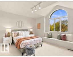 445 Osborne Cr Nw, Edmonton, AB T6R2C3 Photo 35