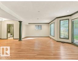 445 Osborne Cr Nw, Edmonton, AB T6R2C3 Photo 46