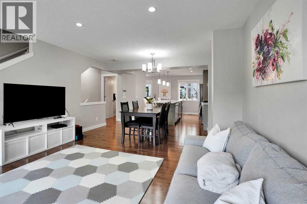 113, 28 Mcdougall Court NE - photo 18