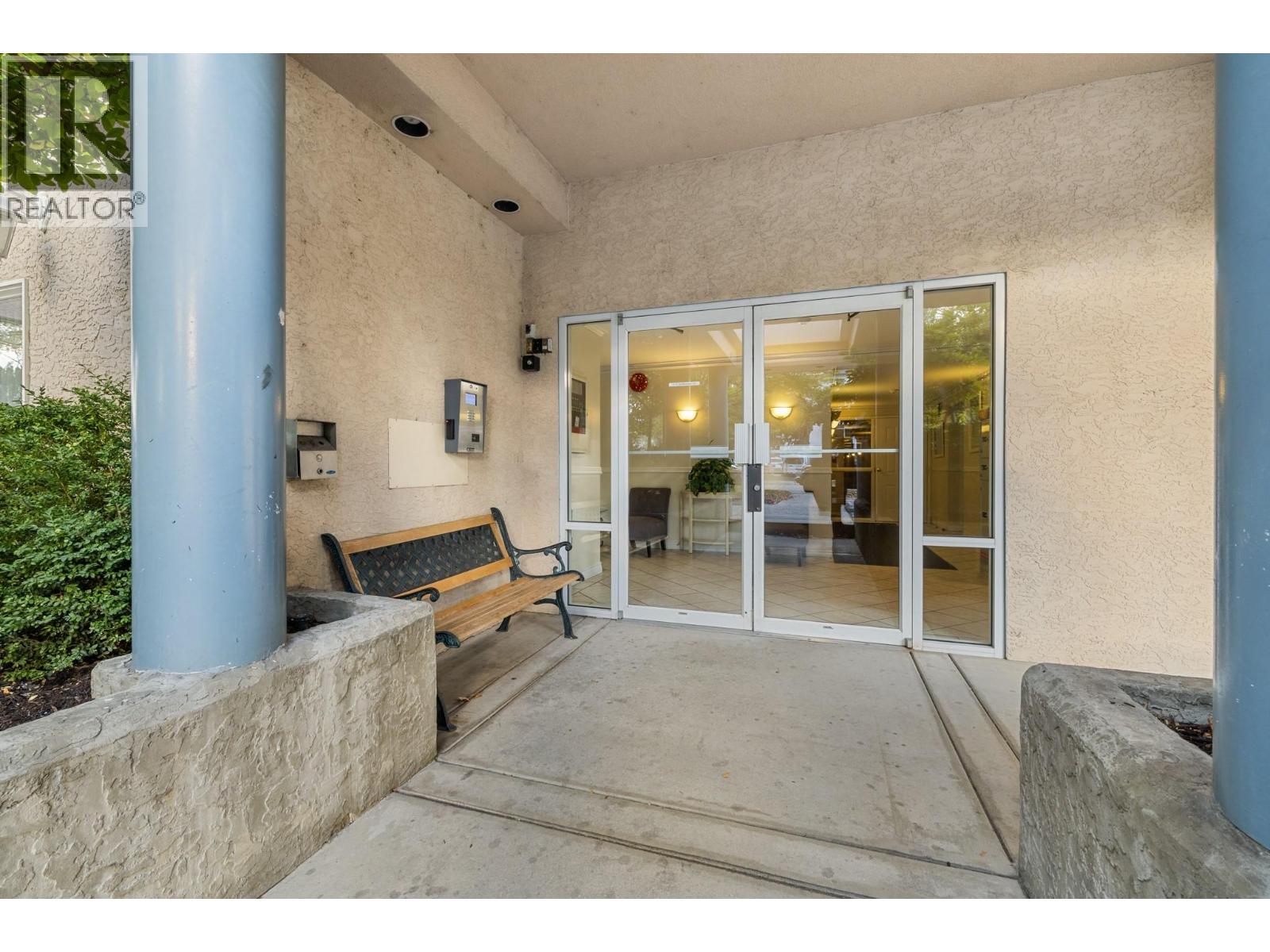 3115 De Montreuil Court, Kelowna