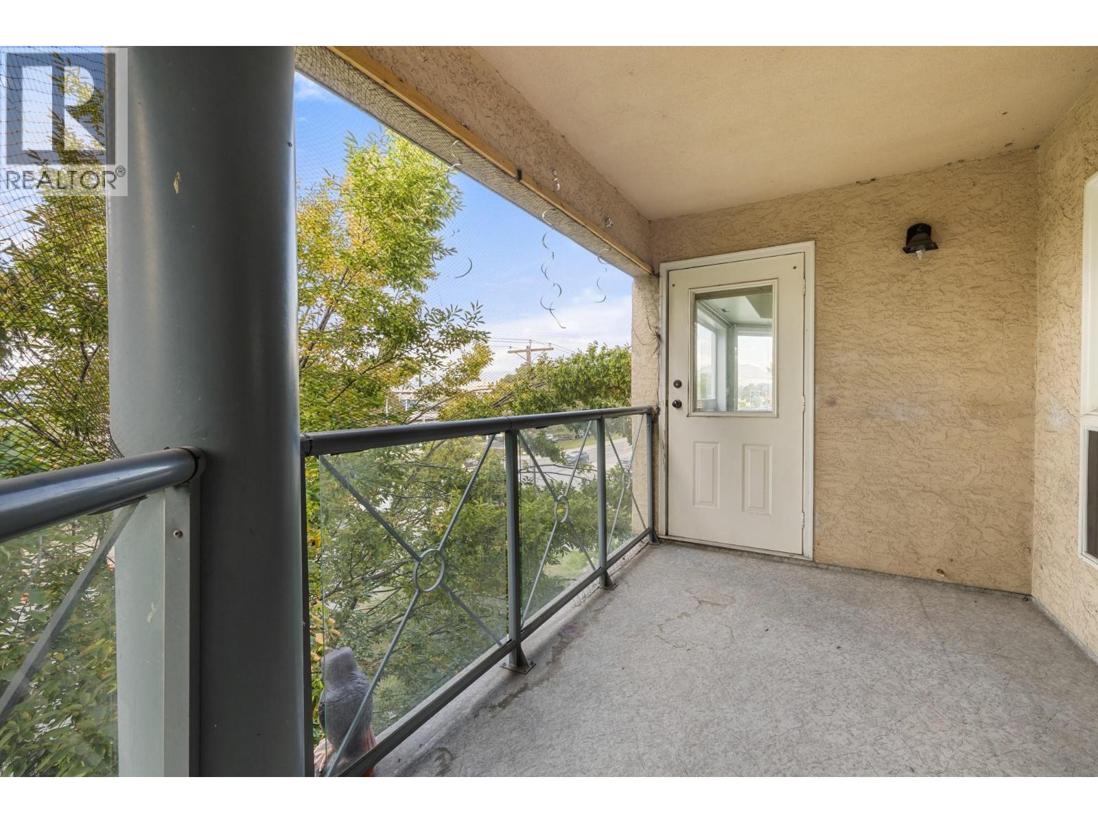 3115 De Montreuil Court, Kelowna