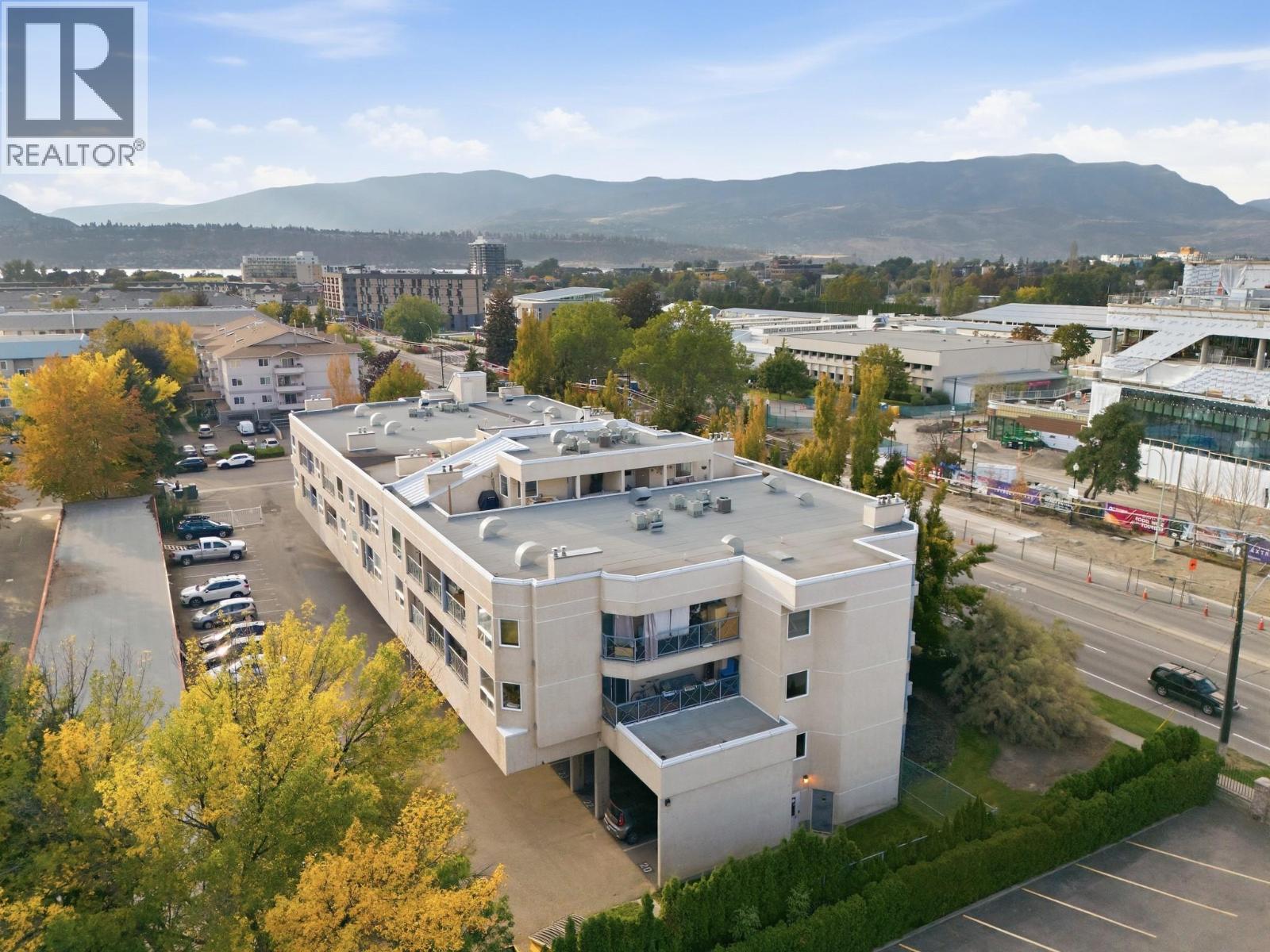 3115 De Montreuil Court, Kelowna