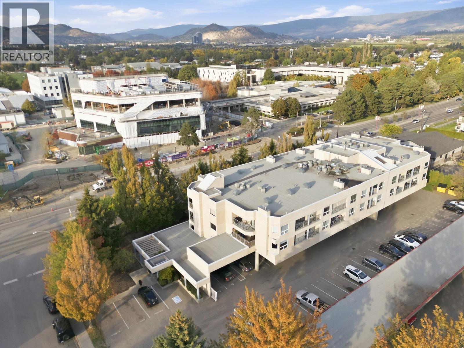 3115 De Montreuil Court, Kelowna