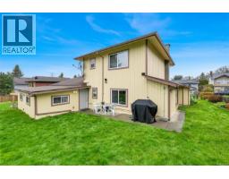 803 Kimberly Pl, Saanich, BC V8X4R2 Photo 29