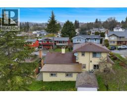 803 Kimberly Pl, Saanich, BC V8X4R2 Photo 33