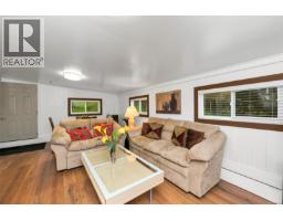 Entrance - 803 Kimberly Pl, Saanich, BC V8X4R2 Photo 6