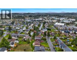 803 Kimberly Pl, Saanich, BC V8X4R2 Photo 37