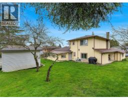 803 Kimberly Pl, Saanich, BC V8X4R2 Photo 36