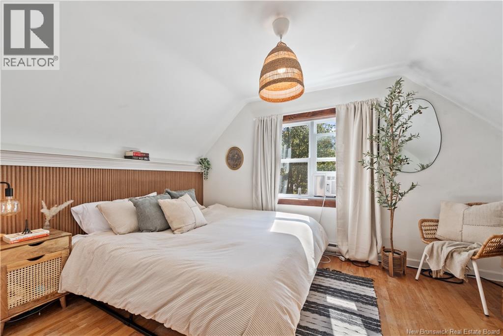 401 Montgomery Avenue - 13