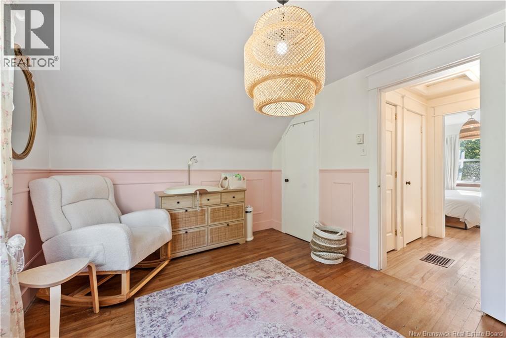 401 Montgomery Avenue - 17
