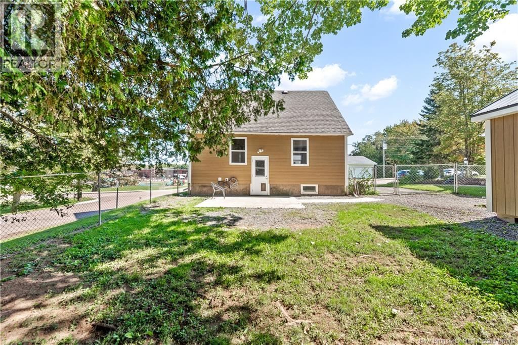 401 Montgomery Avenue - 25