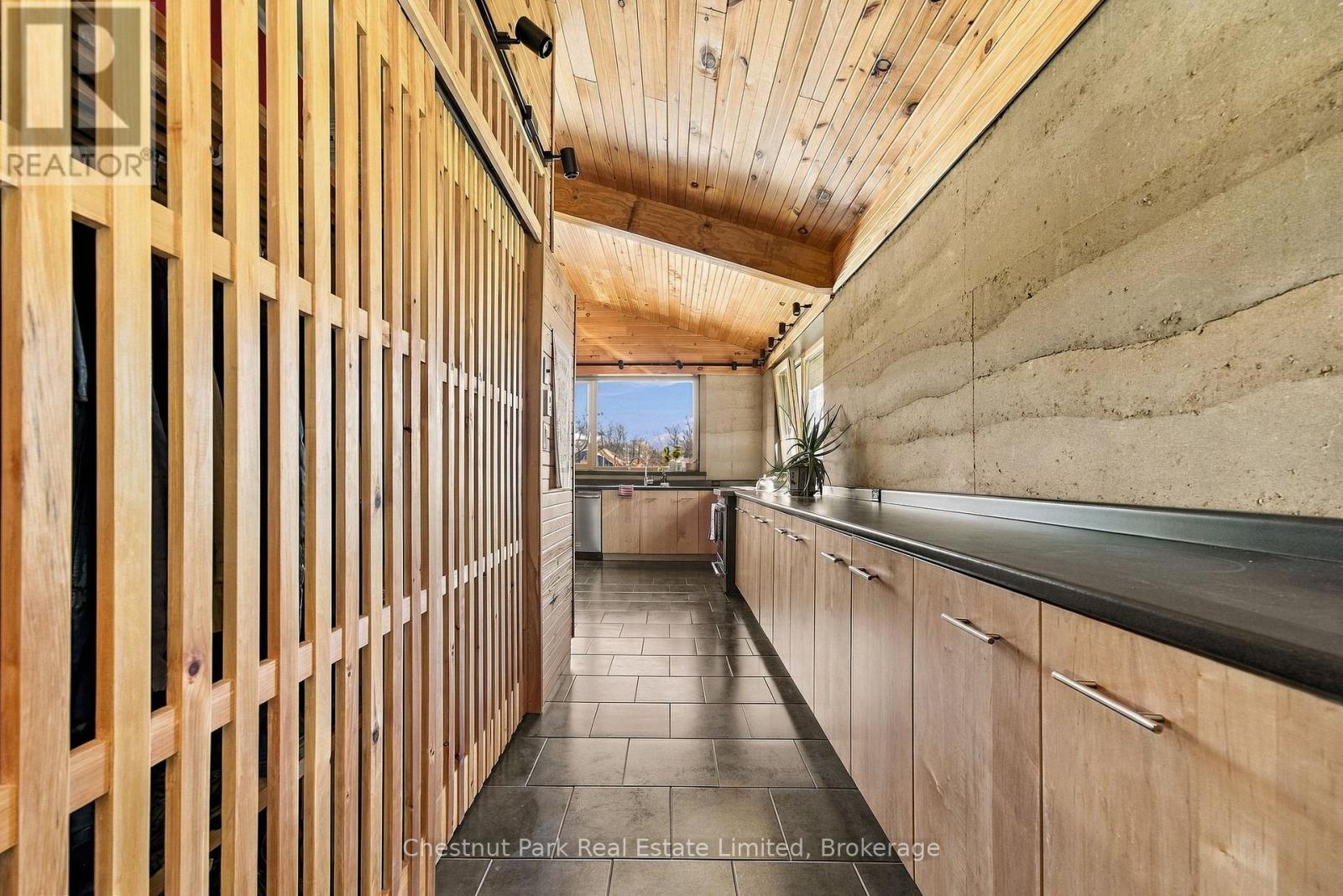 109 MOUNT PLEASANT ROAD - Image 25