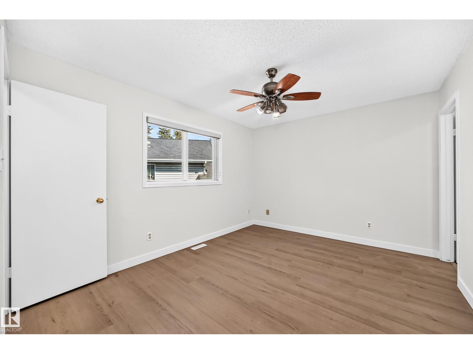 3924 26A AV NW - 16
