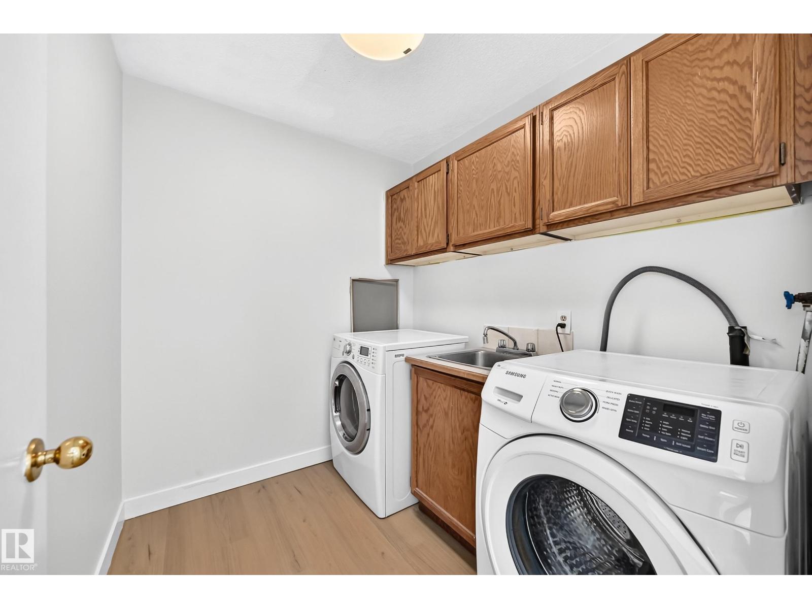3924 26A AV NW - 27