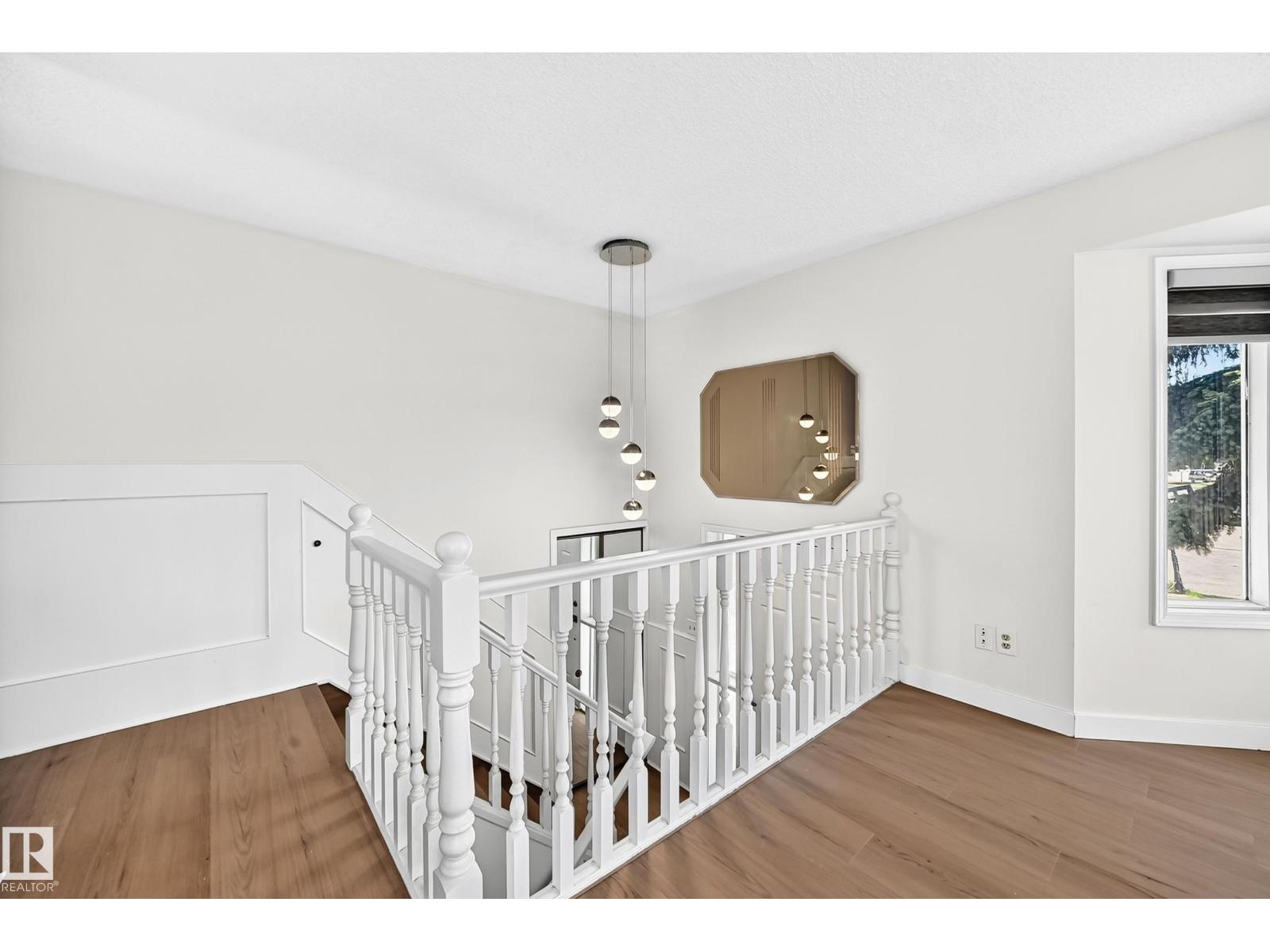 3924 26A AV NW - 28