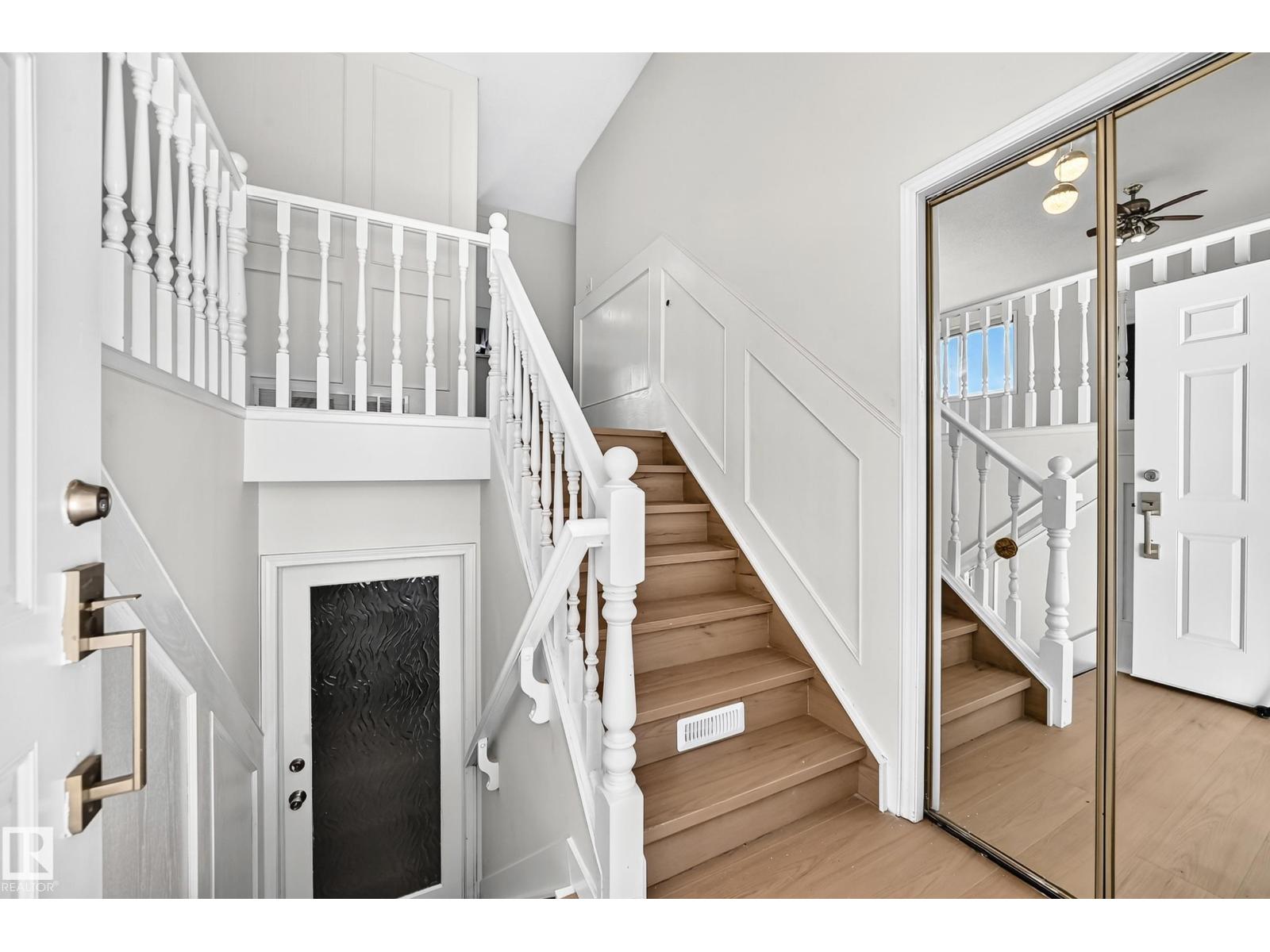 3924 26A AV NW - 3
