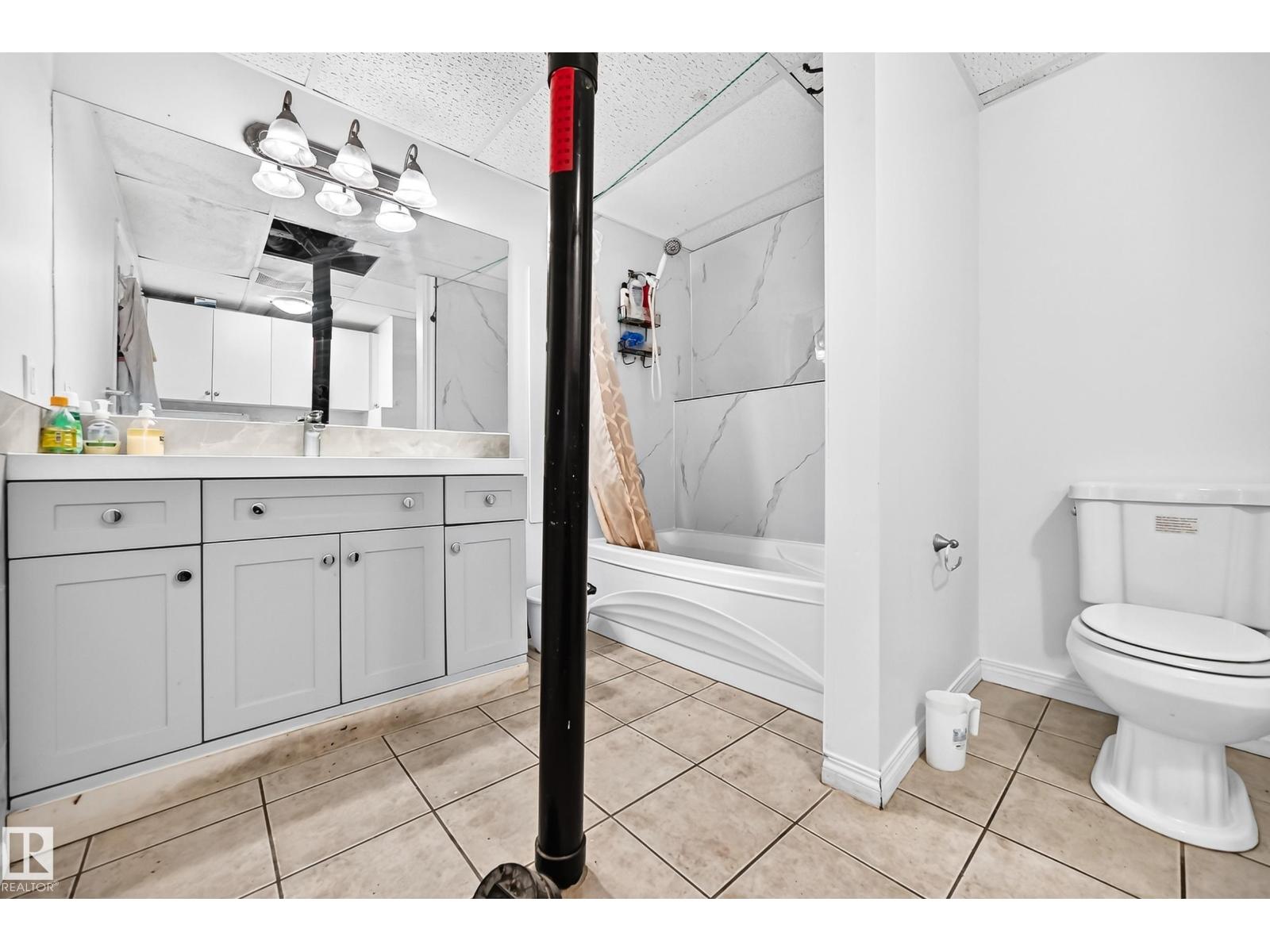 3924 26A AV NW - 35