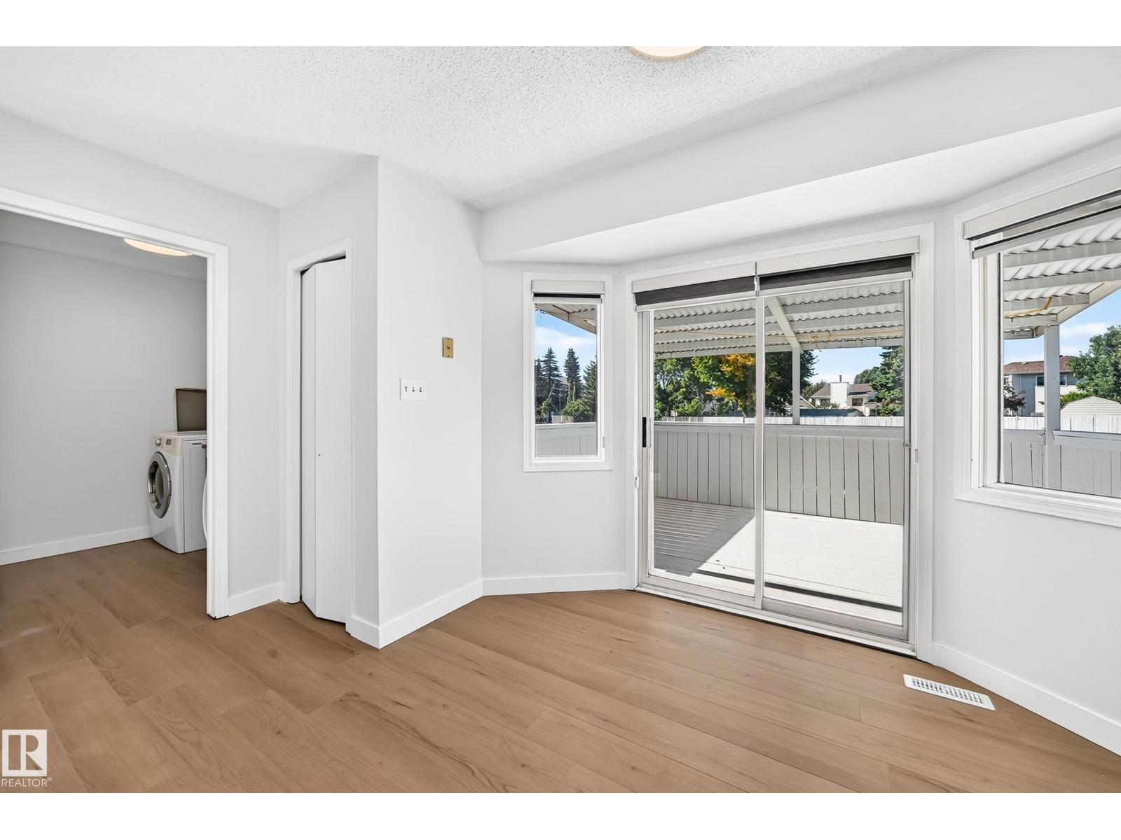 3924 26A AV NW - 9