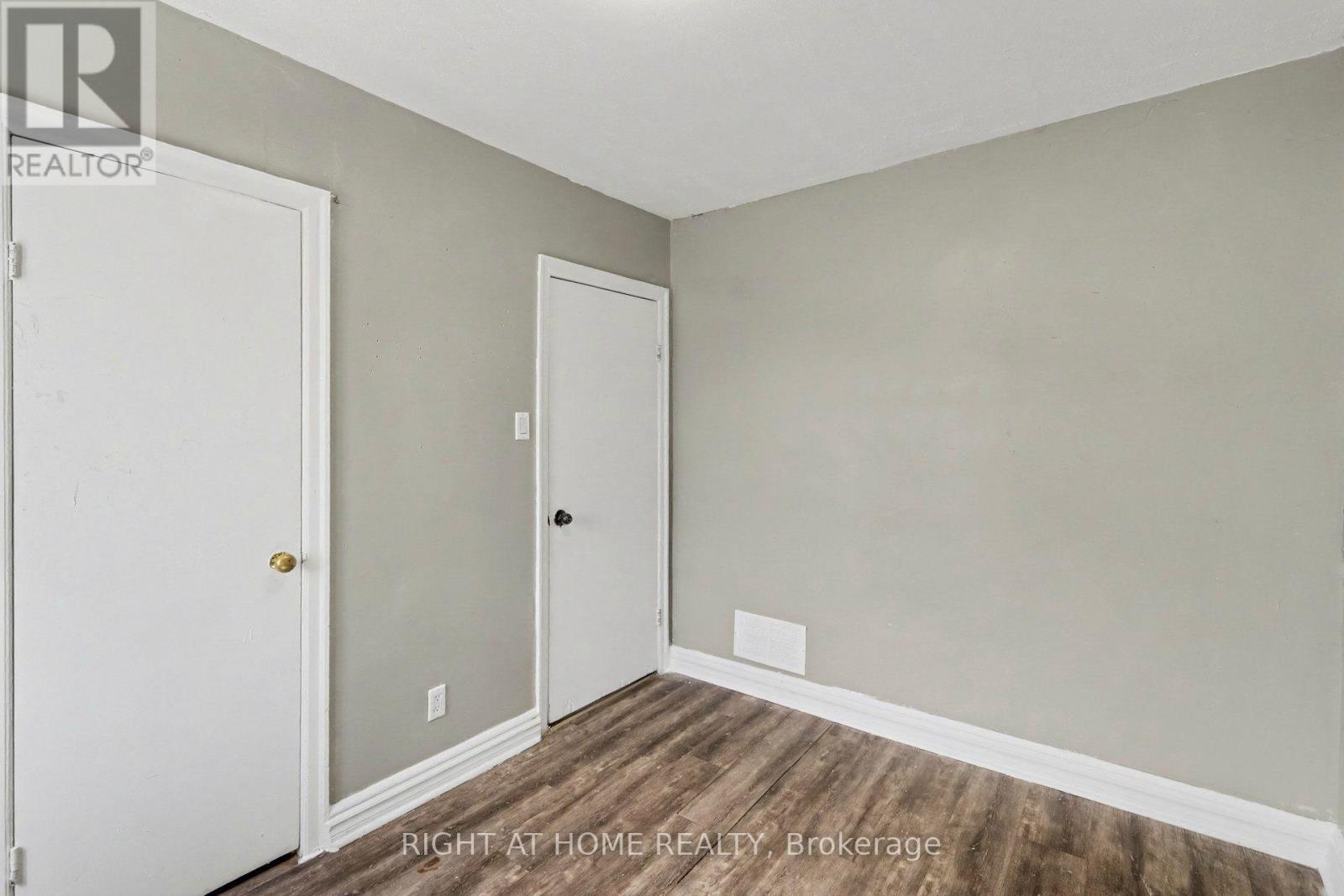 333 LEVIS AVENUE - Image 25