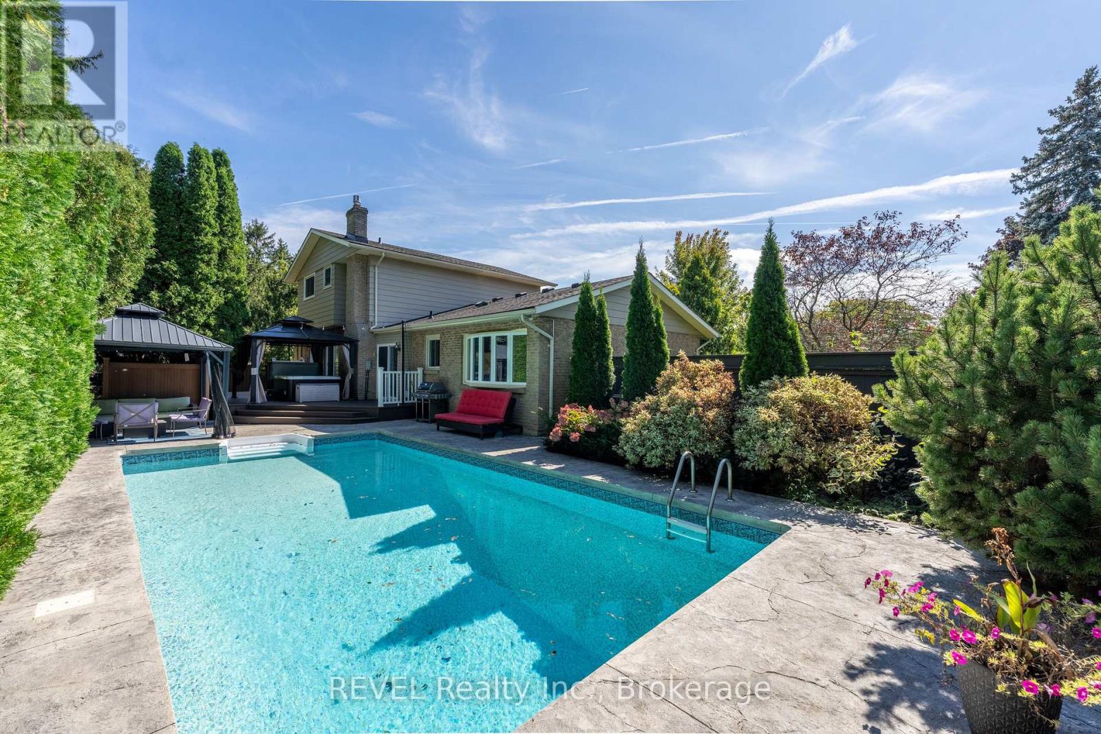 5 TOTTENHAM COURT - Image 6