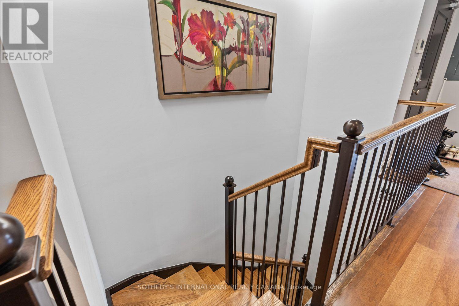 #1 8 HIGHBOURNE ROAD - Image 19