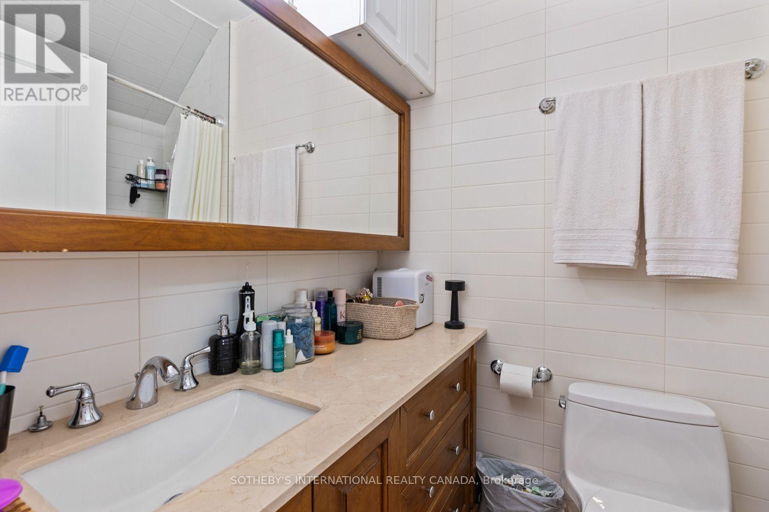 #1 8 HIGHBOURNE ROAD - Image 44