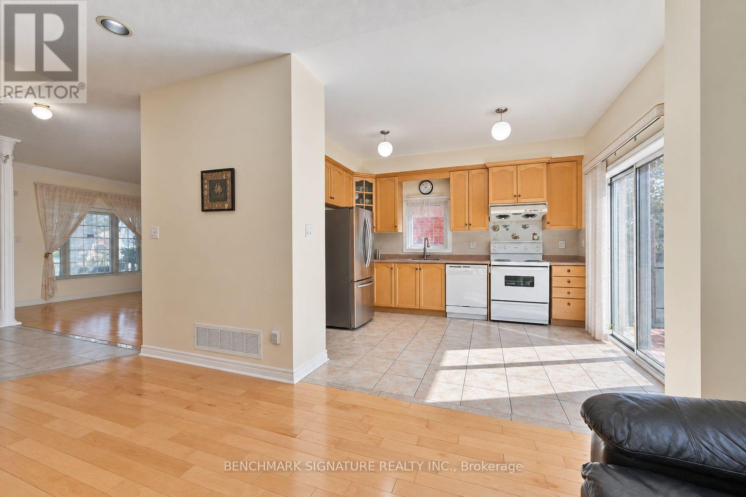 27 AVENIDA STREET - Image 11