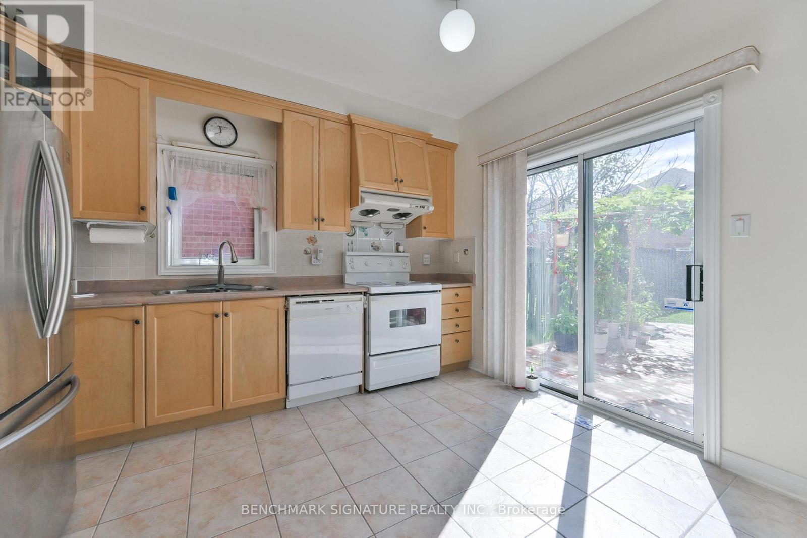 27 AVENIDA STREET - 12
