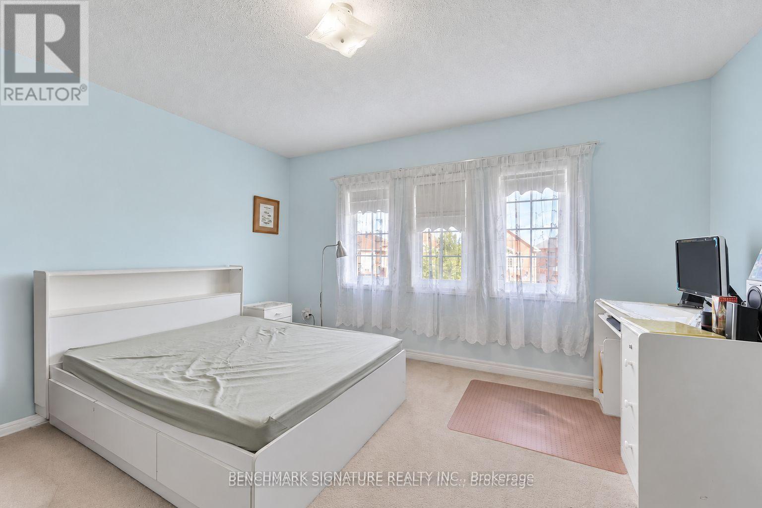 27 AVENIDA STREET - 18