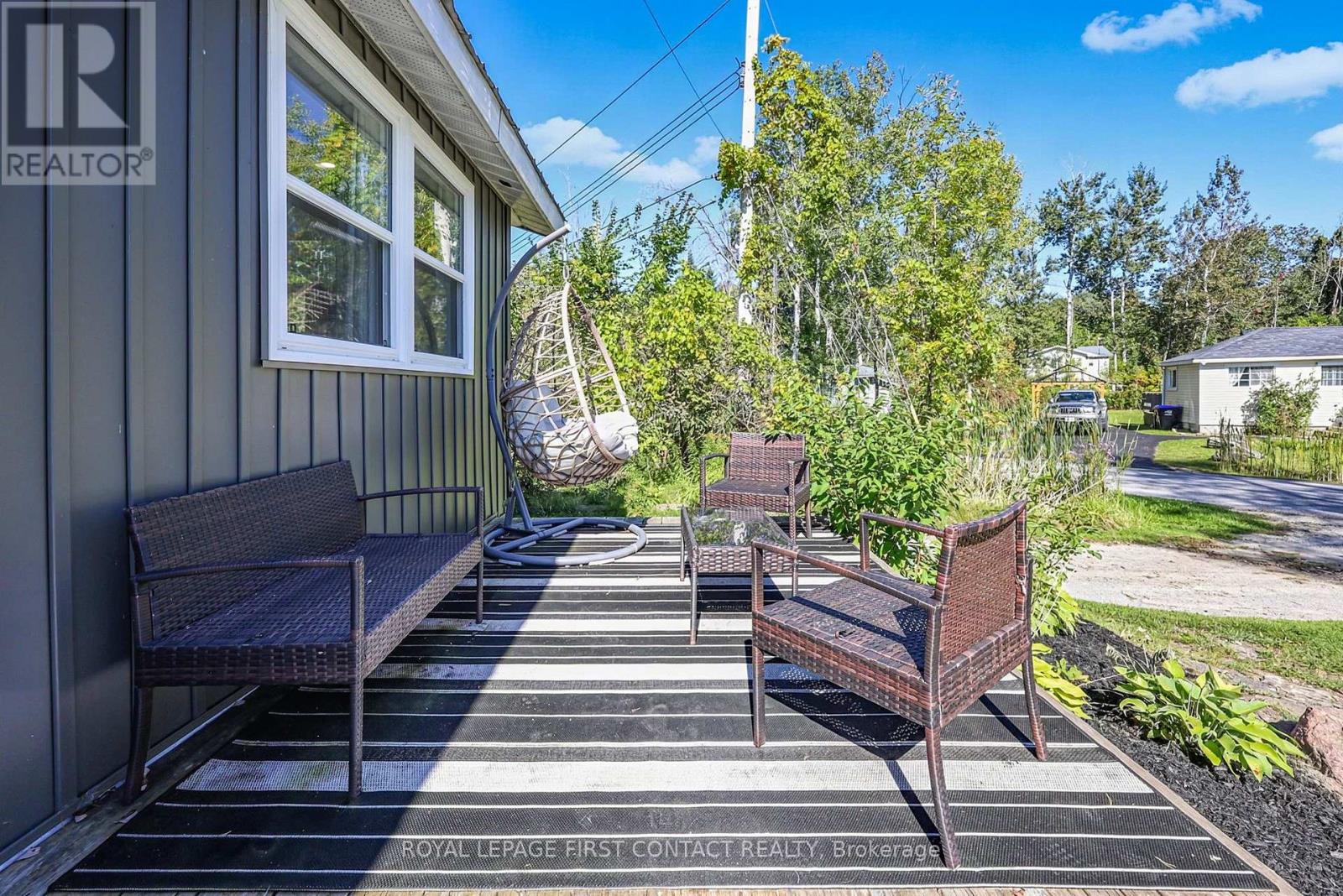 196 PARADISE AVENUE - Image 23