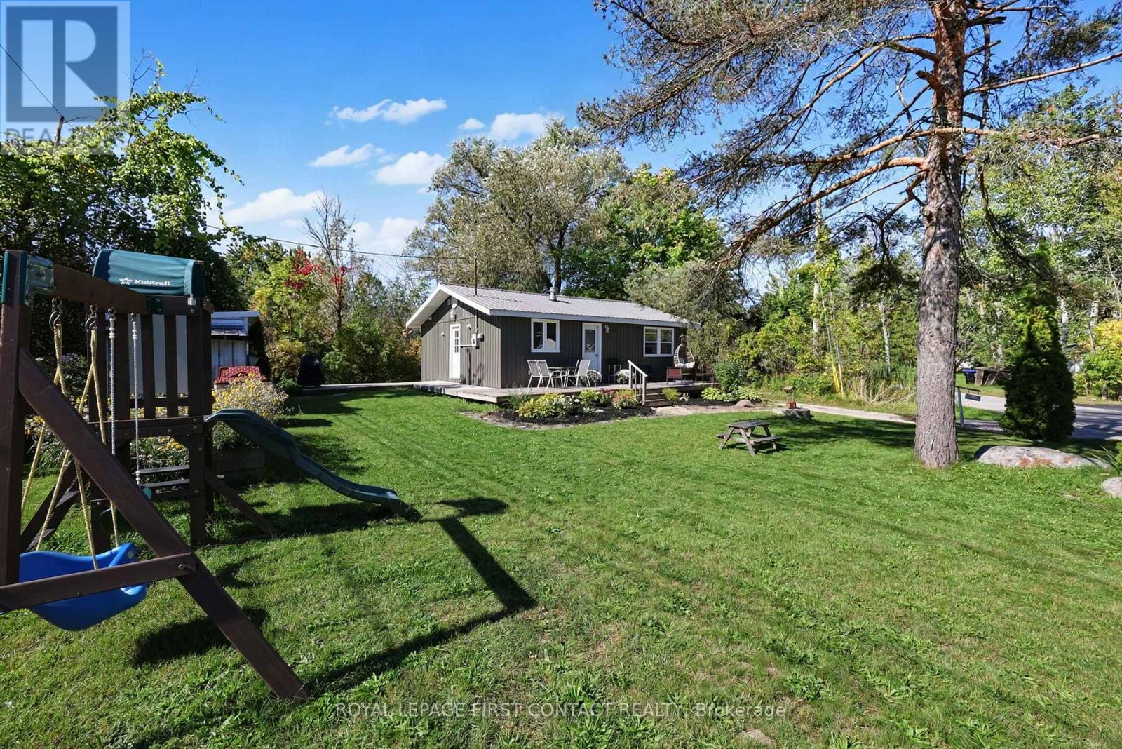 196 PARADISE AVENUE - Image 30