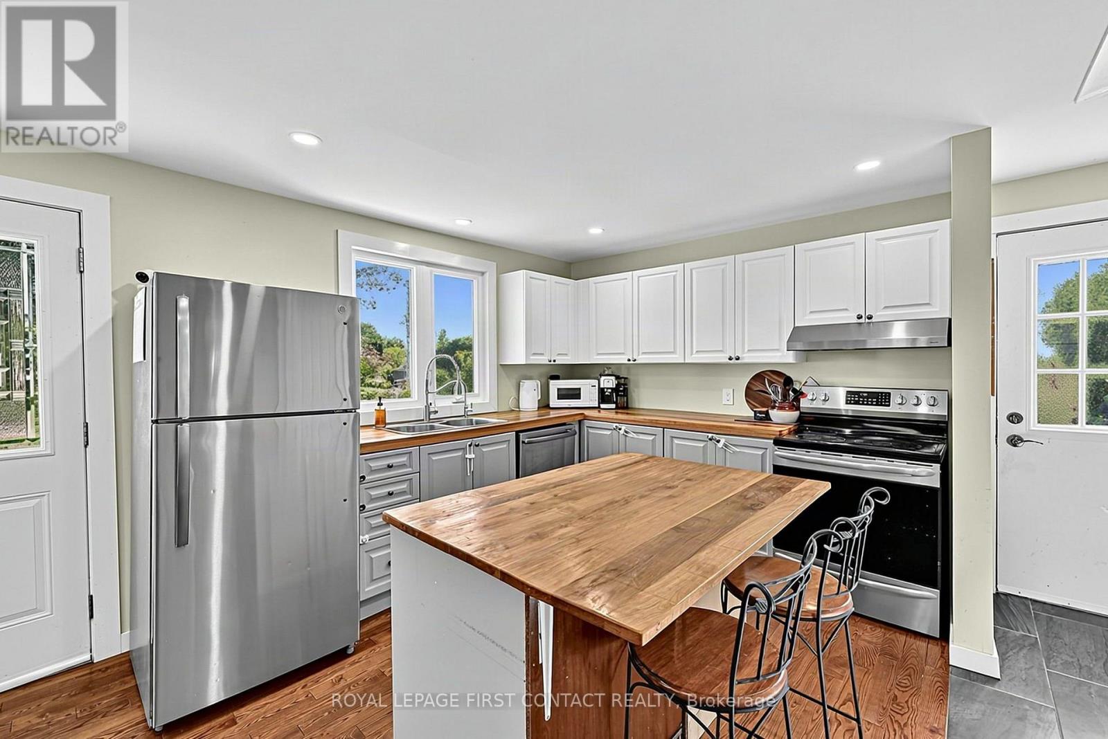 196 PARADISE AVENUE - 7