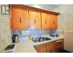 1067 Main Road thumbnail 9