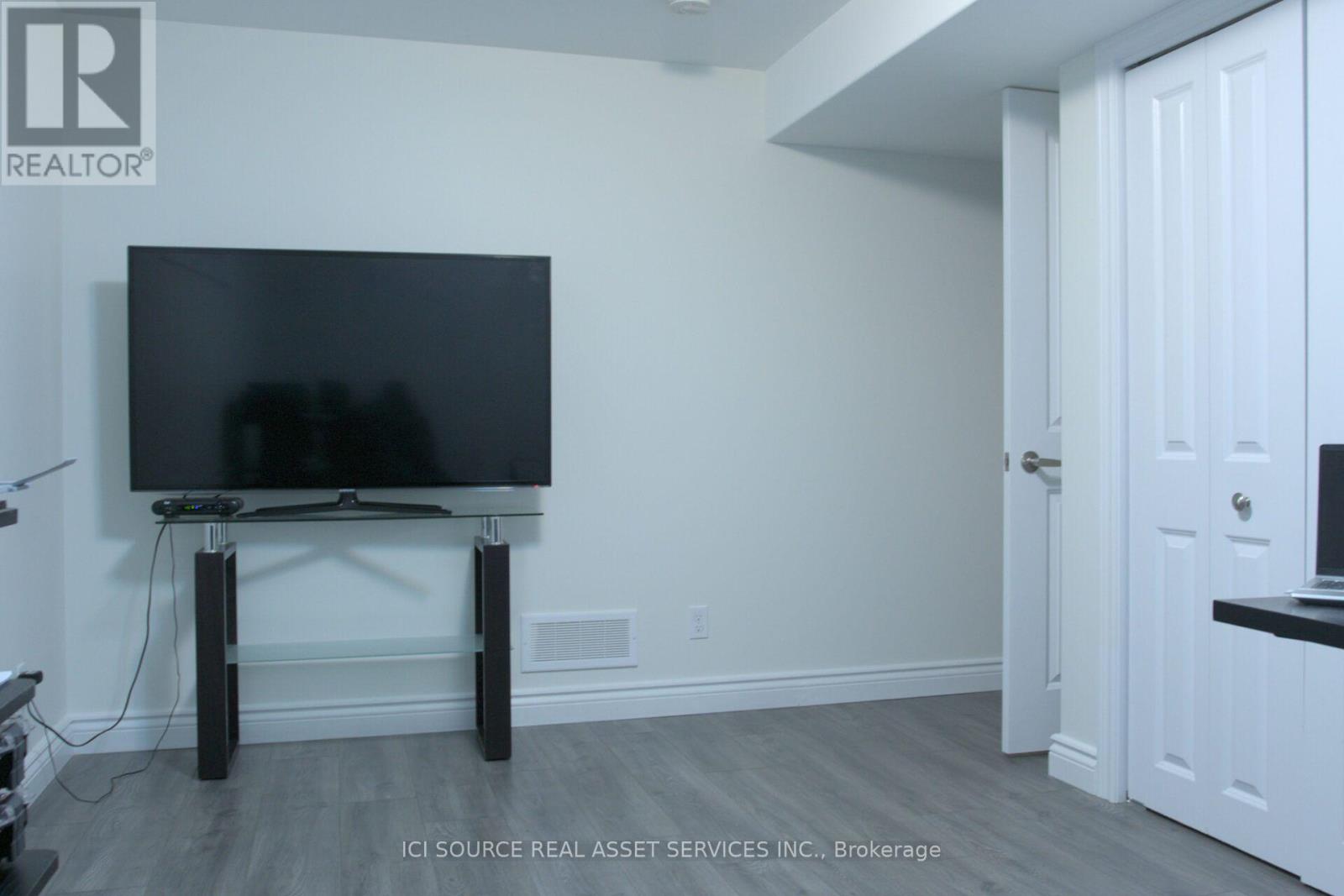 50 DEACON PLACE - Image 19
