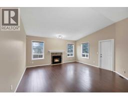 Bedroom - 104 Catalina Circle Ne, Calgary, AB T1Y7B7 Photo 8