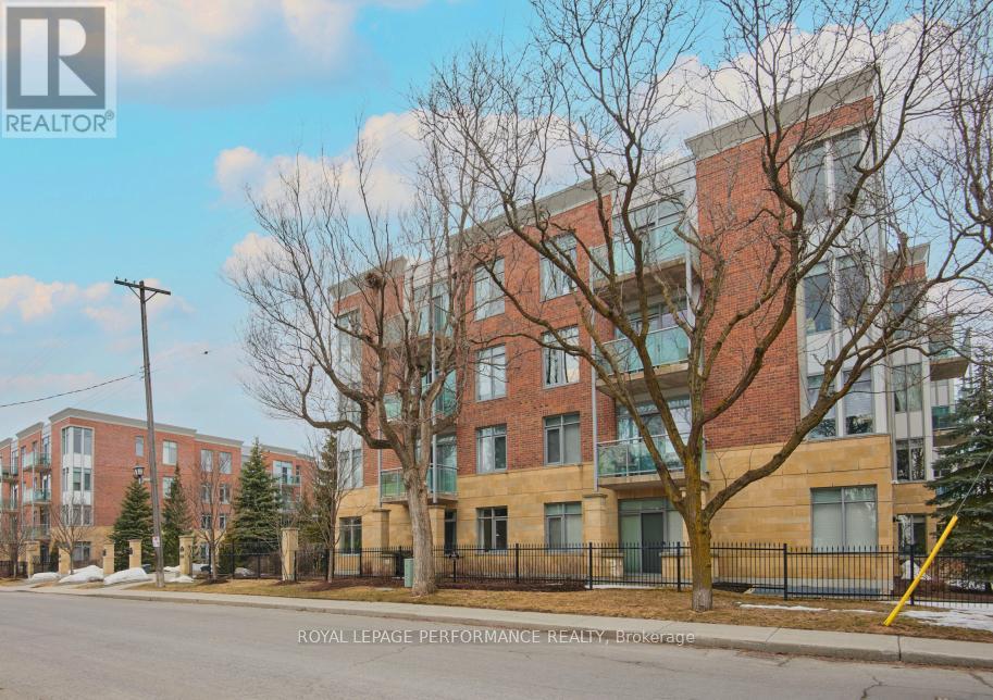 422 - 205 Bolton Street