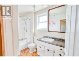 Primary Bedroom - 21 Garrison Street, Ottawa, ON K1Y2T7 Photo 10