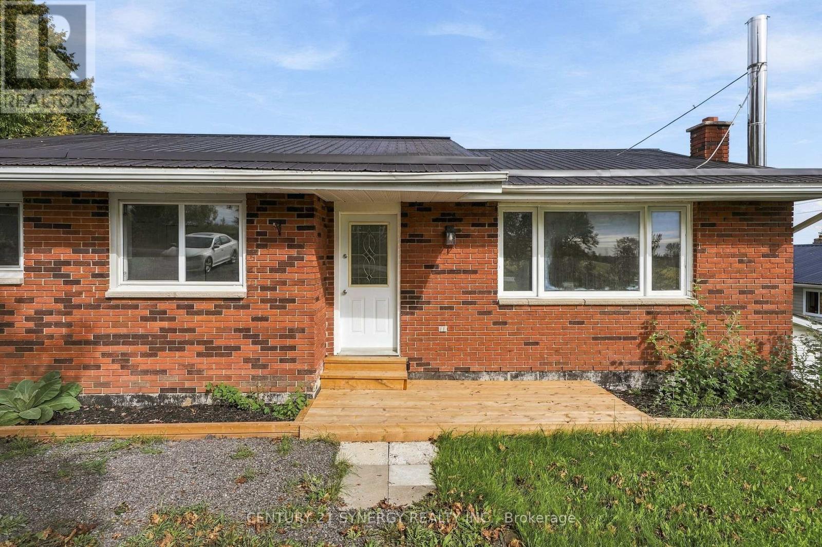 696 WHITES ROAD - 1