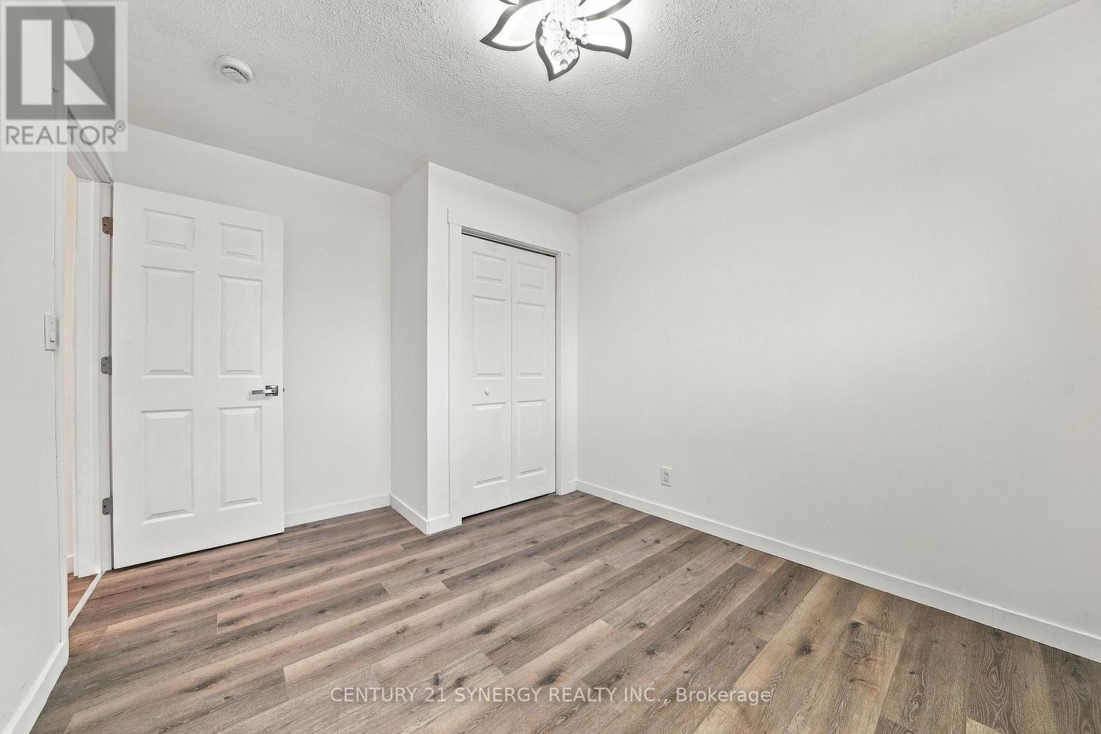 696 WHITES ROAD - Image 24