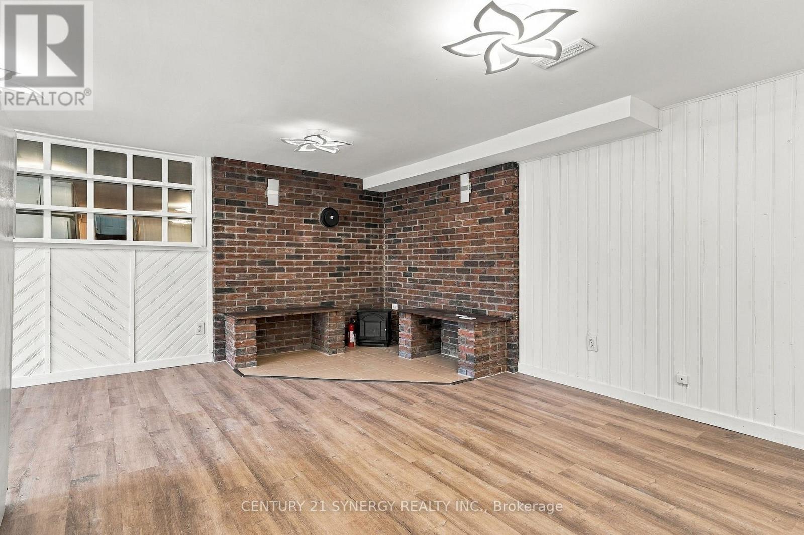 696 WHITES ROAD - Image 29