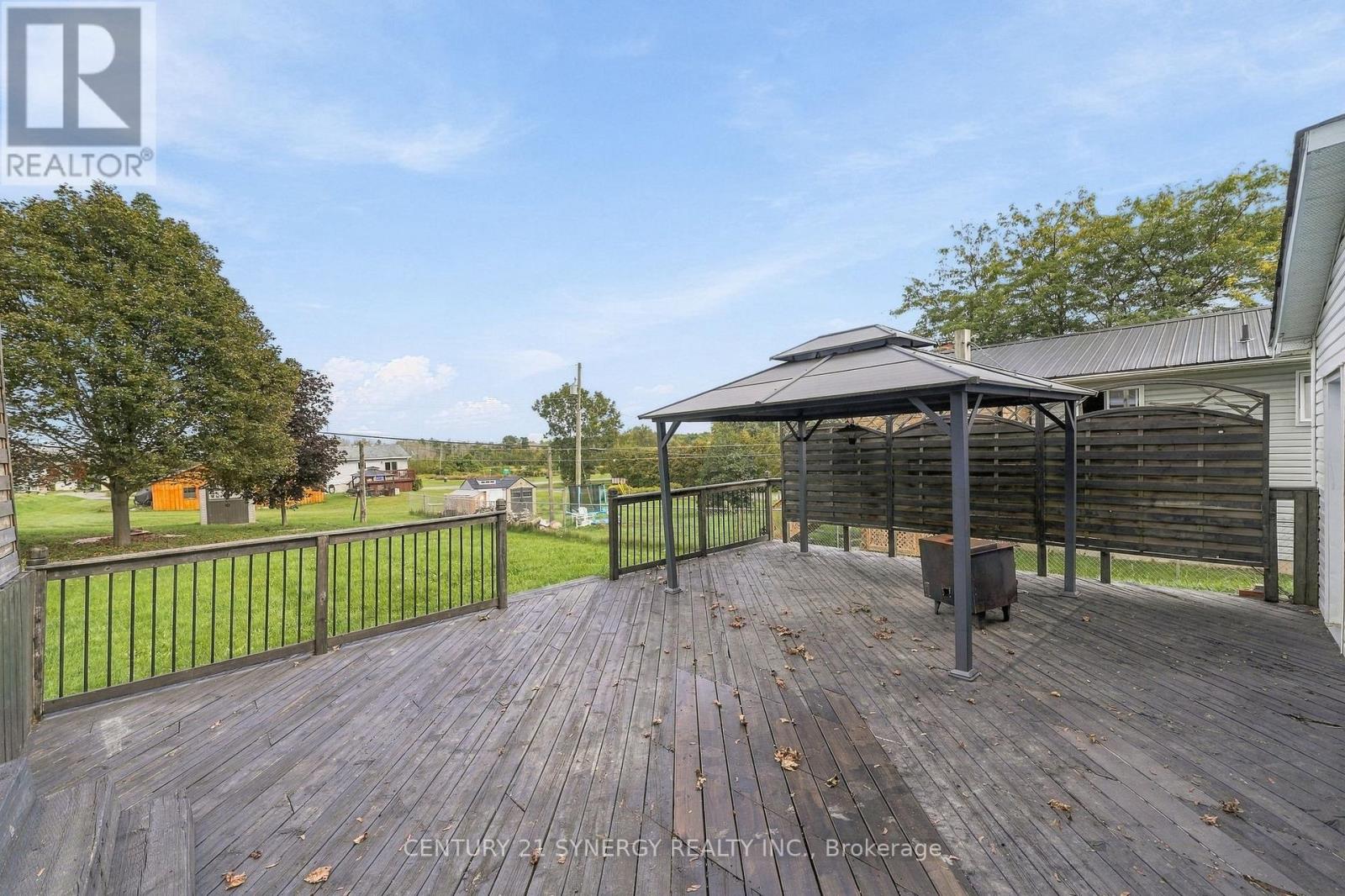 696 WHITES ROAD - Image 44