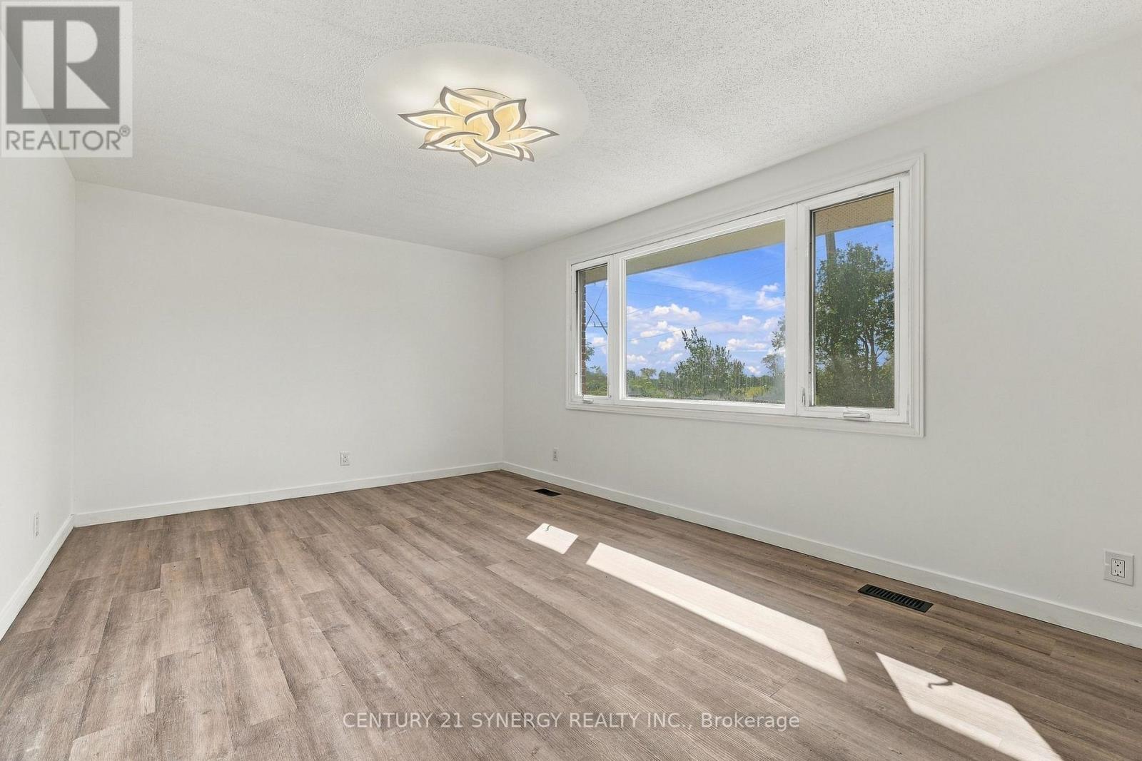 696 WHITES ROAD - Image 5