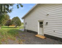 696 Whites Road, Quinte West, ON K8V5P8 Photo 40