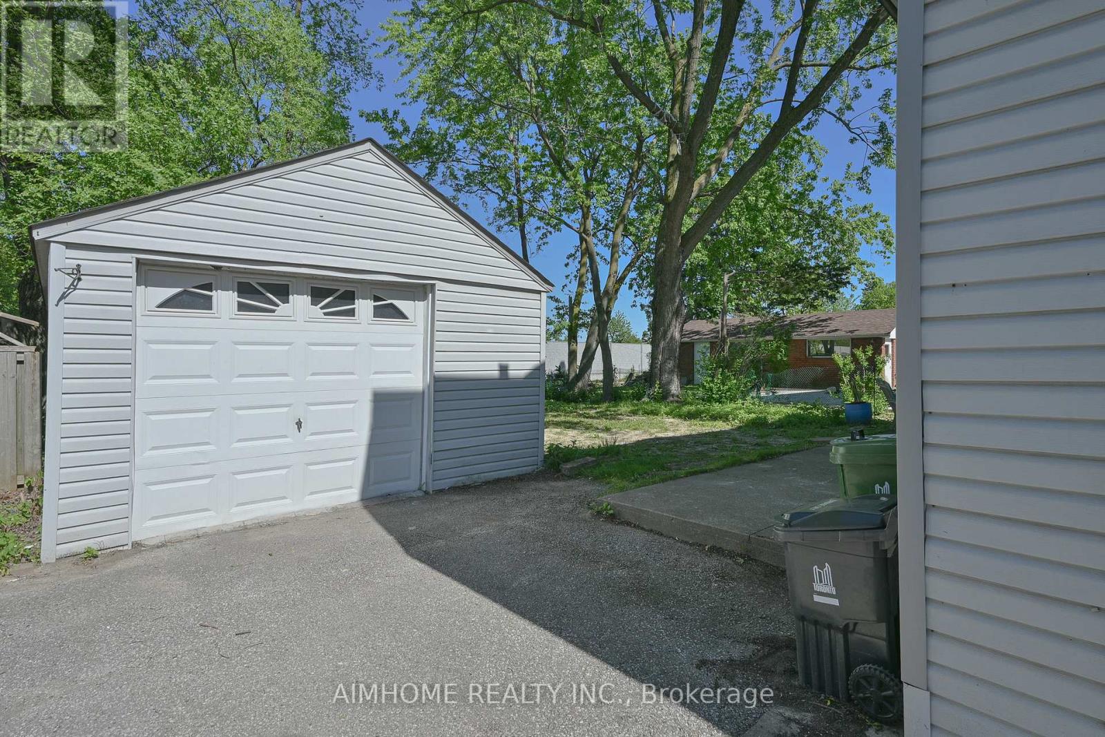 49 BELLEFONTAINE STREET - 35